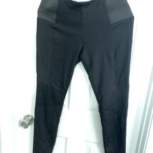 Kut from the Kloth EUC black leggings